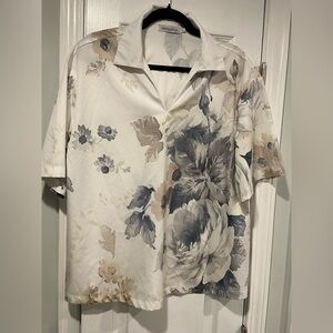 Mislook Size L Blue Cream Floral Collared Short Sleeve V Neck Popover Blouse